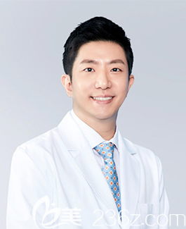 韓國1毫米mm整形外科金烔錫院長 韓國1毫米mm整形外科金烔錫院長