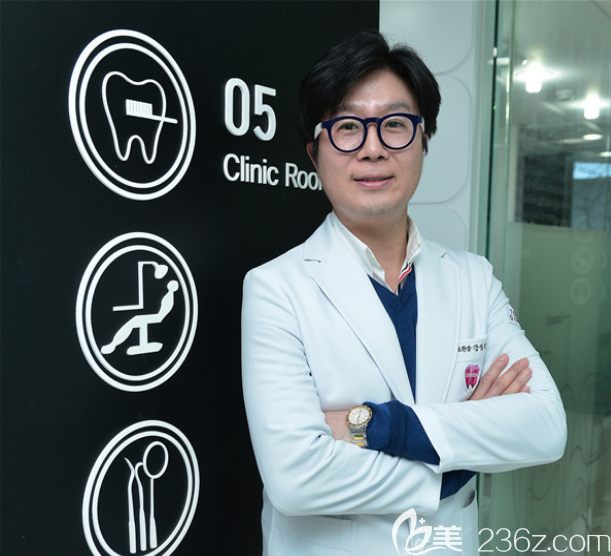 韓國今日安minish牙科醫(yī)院姜廷浩院長