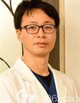 張元起 韓國Dr.J+整形外科代表院長