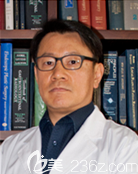 韓國(guó)SR整形醫(yī)院柳現(xiàn)釋院長(zhǎng) 韓國(guó)SR整形醫(yī)院柳現(xiàn)釋院長(zhǎng)