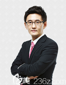 韓國H白汀桓整形醫(yī)院院長 韓國H白汀桓整形醫(yī)院院長