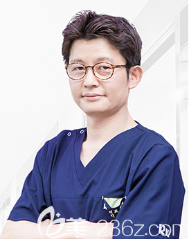 韓國Rio麗偶整形醫(yī)院李泰勛院長 韓國Rio麗偶整形醫(yī)院李泰勛院長