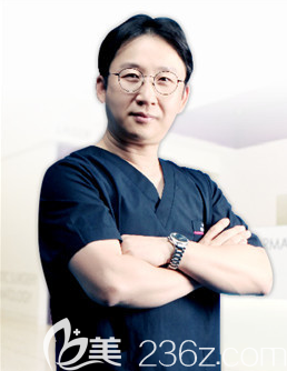 韓國(guó)延世YB整形外科醫(yī)院高強(qiáng)勛院長(zhǎng) 韓國(guó)延世YB整形外科醫(yī)院高強(qiáng)勛院長(zhǎng)