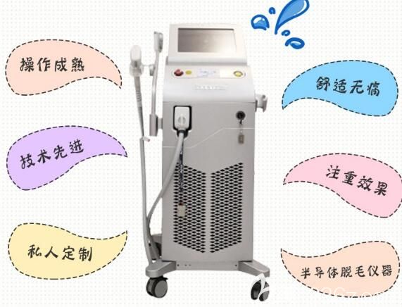 醫(yī)生將脫毛儀力度均勻地在我腿上、手臂上反復接觸