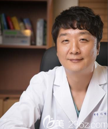 韓國高恩世上整形美容醫(yī)院李炳澮院長