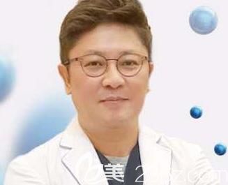 韓國一見Izien整形外科醫(yī)院金一秀院長