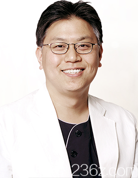 樸鎮(zhèn)洪 韓國(guó)MEDI PIUM整形醫(yī)院院長(zhǎng) 樸鎮(zhèn)洪 韓國(guó)MEDI PIUM整形醫(yī)院院長(zhǎng)