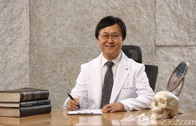 韓國普羅菲耳profile整形外科樸明旭院長 韓國普羅菲耳profile整形外科樸明旭院長