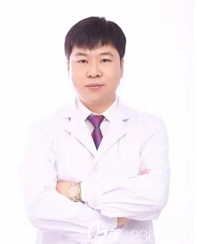 呼和浩特華醫(yī)鼻整形醫(yī)生宋耀宗