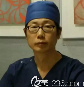 韓國清潭first整形醫(yī)院成鎮(zhèn)模院長