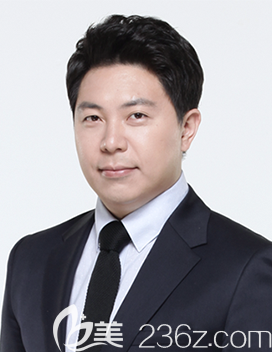 韓國(guó)mina整形外科車正浩院長(zhǎng)