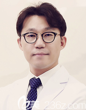 宋震宇 韓國DR整形外科代表院長 宋震宇 韓國DR整形外科代表院長