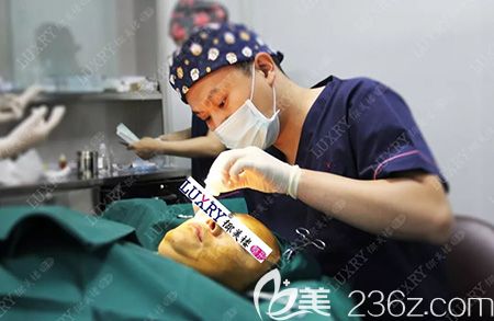 雞西御美樓線雕手術(shù)麻醉中