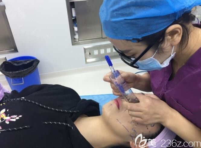 <!--<i data=20240703-sp></i>-->做鼻綜合+全臉埋線提升術(shù)前設(shè)計(jì)