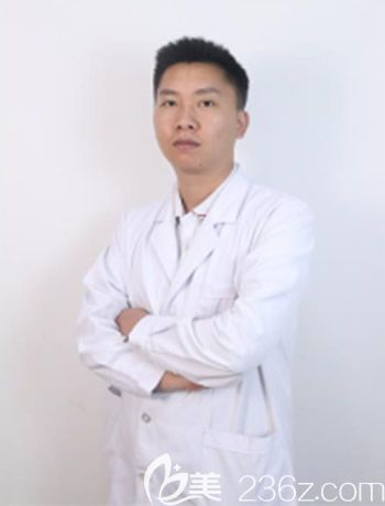 福州明韓整形外科主任林偉 福州明韓整形外科主任林偉