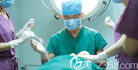 正規(guī)醫(yī)院脂肪填充手術(shù)過程圖