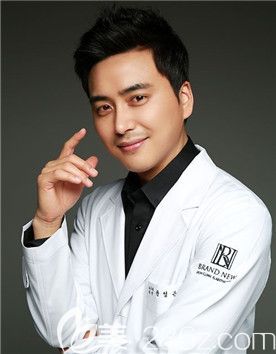 尹圣恩 韓國Brandnew整形醫(yī)院代表院長 尹圣恩 韓國Brandnew整形醫(yī)院代表院長
