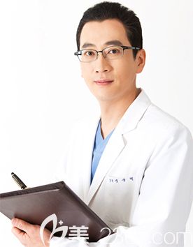 申尚白 韓國Misoline整形外科代表院長 申尚白 韓國Misoline整形外科代表院長