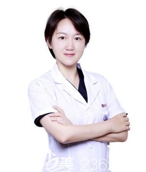 大連新華美天整形醫(yī)院眼部/面部綜合塑顏醫(yī)生張先玲 大連新華美天整形醫(yī)院眼部/面部綜合塑顏醫(yī)生張先玲