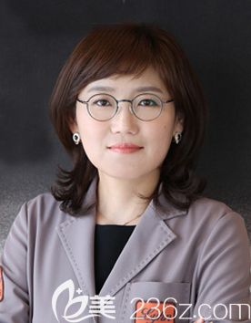 金秀敬 韓國Lyhn整形外科院長