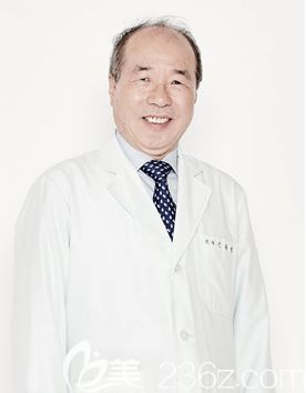 申金栢 韓國(guó)人愛(ài)首爾牙科醫(yī)院院長(zhǎng) 申金栢 韓國(guó)人愛(ài)首爾牙科醫(yī)院院長(zhǎng)