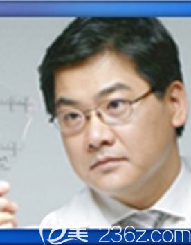 尹智榮 韓國Young&Young整形外科院長 尹智榮 韓國Young&Young整形外科院長