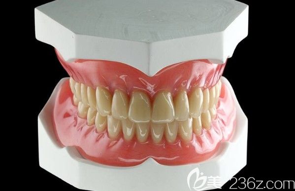 周貴祥醫(yī)生告訴你活動義齒能用多久