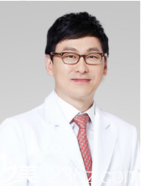 韓國女神醫(yī)院 金鎮(zhèn)亨