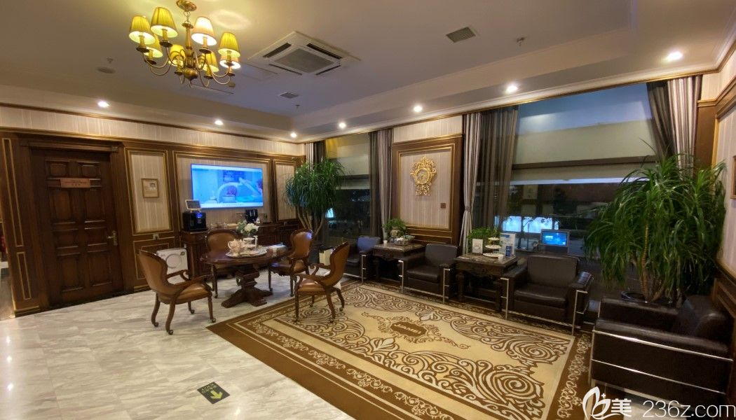 北京佳美口腔大廳環(huán)境圖 北京佳美口腔大廳環(huán)境圖