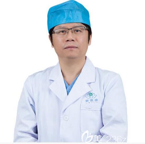 廣州碧蓮盛植發(fā)醫(yī)生竇云軻