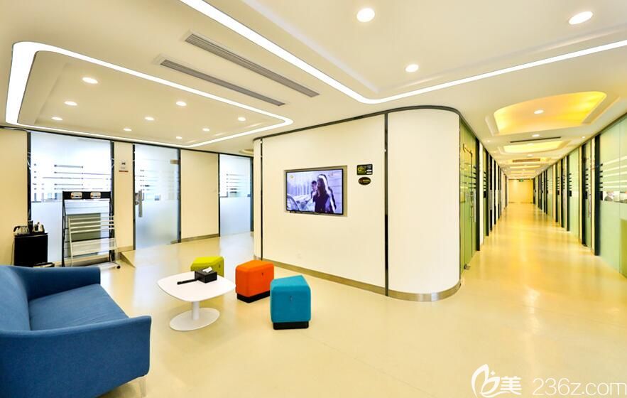 杭州齊爾口腔顧客休息區(qū) 杭州齊爾口腔顧客休息區(qū)