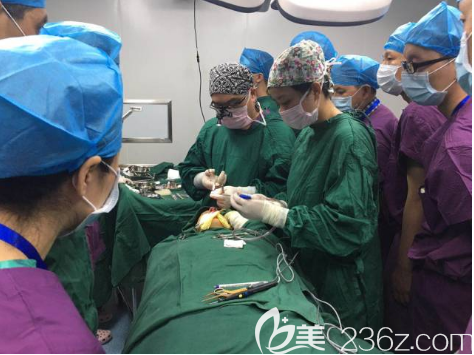 曾高隆鼻手術過程圖