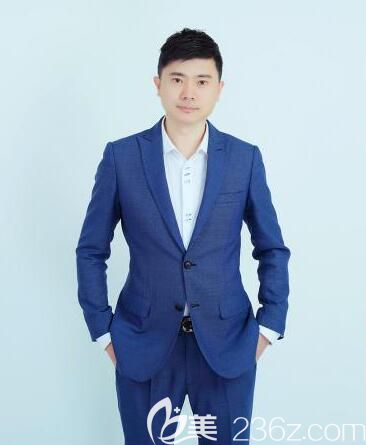 大連達(dá)美整形美容醫(yī)院院長(zhǎng)關(guān)世超 大連達(dá)美整形美容醫(yī)院院長(zhǎng)關(guān)世超