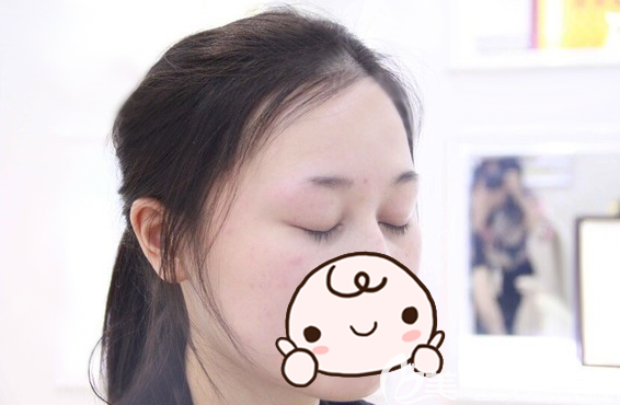 就因為后面眉毛少，我有了“無眉道人”的外號