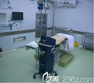 對于大數(shù)據(jù)顯示的自體脂肪隆胸市場價格在1-12萬之間的事實我們應該如何理性分析