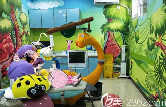 充滿卡通感的兒童診室 充滿卡通感的兒童診室