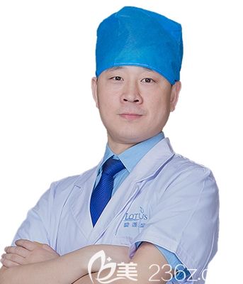 植發(fā)醫(yī)生李富春 植發(fā)醫(yī)生李富春