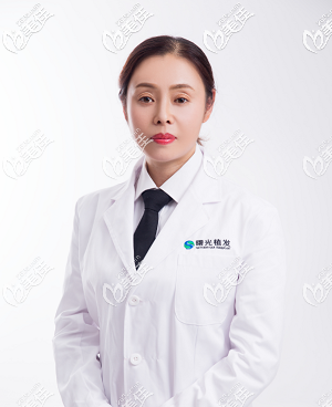 合肥三孝口曙光植發(fā)醫(yī)院院長曹昌虹