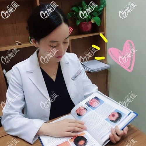 經(jīng)常研究各類脫發(fā)特性 經(jīng)常研究各類脫發(fā)特性