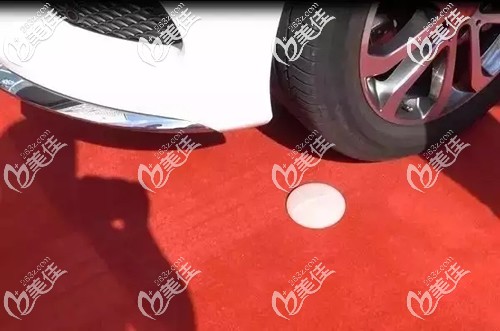 德國(guó)寶儷假體回彈性好，手感更真實(shí)自然