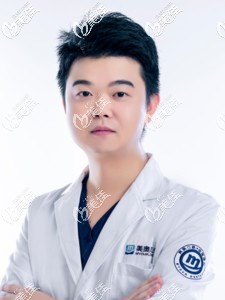 常德美奧口腔種植醫(yī)生盧杰 常德美奧口腔種植醫(yī)生盧杰