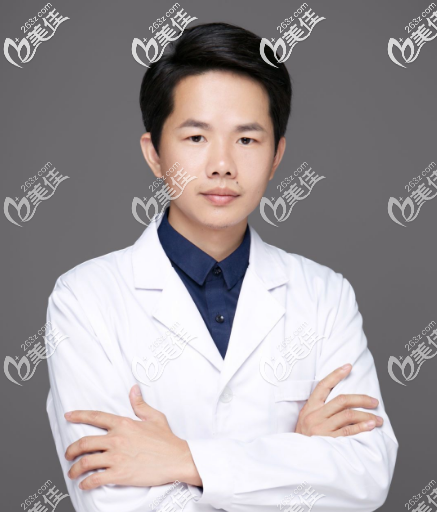 汕頭ido整形醫(yī)院張賢期醫(yī)生