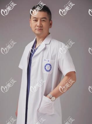 丹東富雅華醫(yī)主治醫(yī)生劉鵬飛