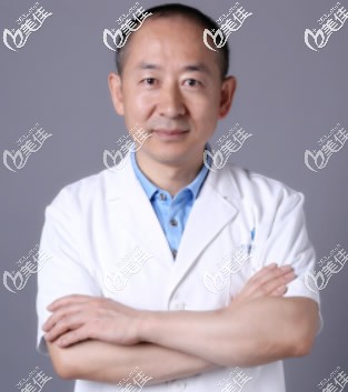 蘭州韓美整形特邀醫(yī)生馬醫(yī)農(nóng)