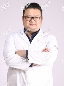 西安熙朵專業(yè)毛發(fā)移植醫(yī)生 西安熙朵專業(yè)毛發(fā)移植醫(yī)生