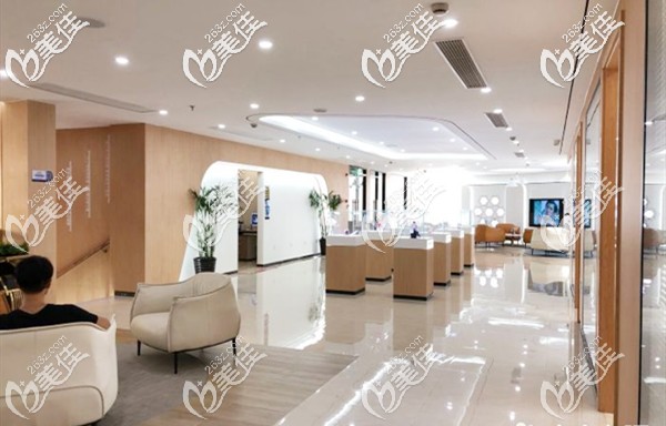 這是常州美奧口腔里面種植體的展示區(qū) 這是常州美奧口腔里面種植體的展示區(qū)