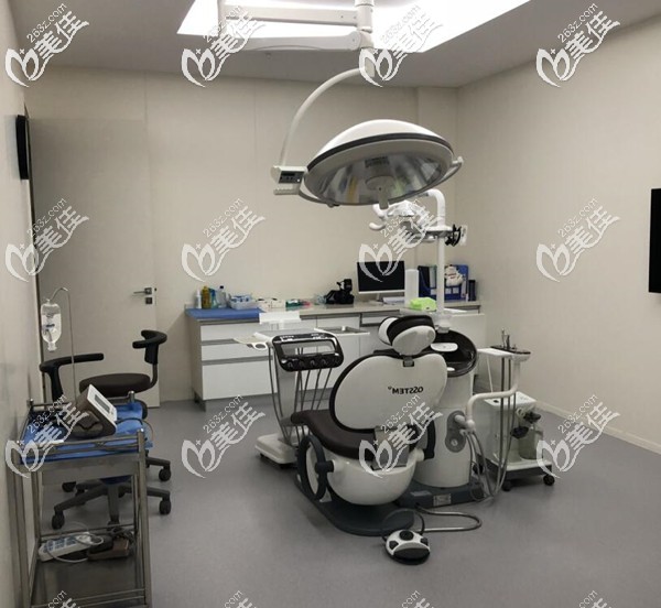 成都極光口腔種植牙專用層流手術(shù)室