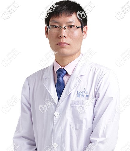 植發(fā)醫(yī)院院長(zhǎng)郎振圖 植發(fā)醫(yī)院院長(zhǎng)郎振圖