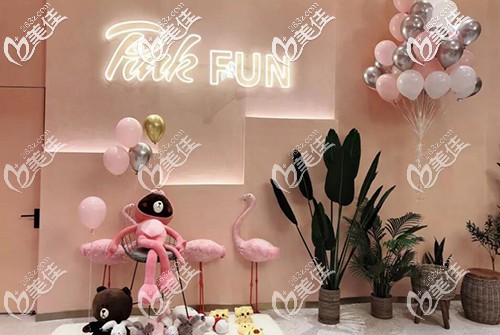 溫州粉范拍照墻