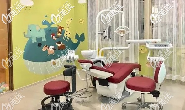 致美口腔醫(yī)院擁有整套完善的消毒殺菌制度和方法